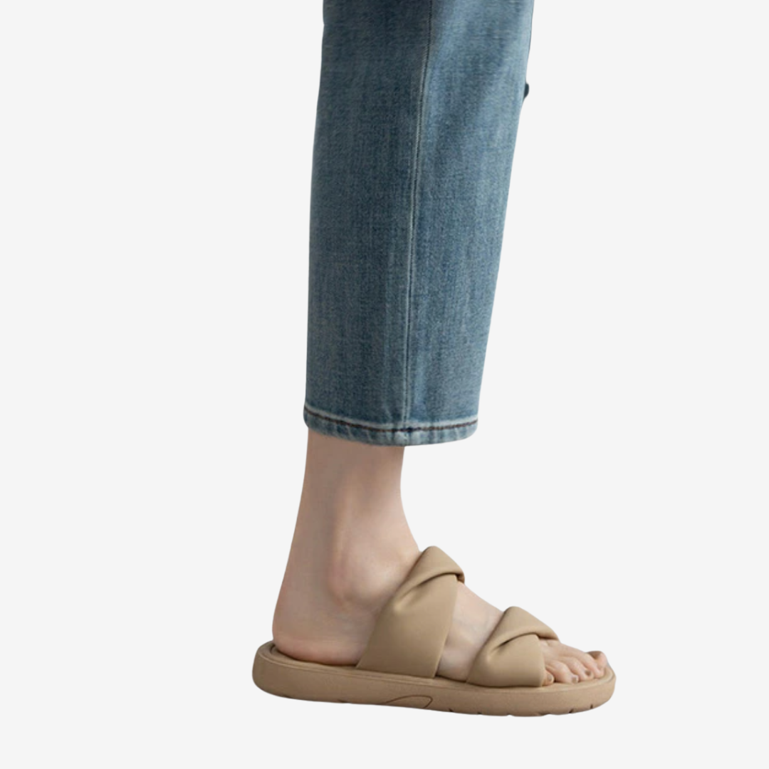 Adélaïde™ Sandali piatti in pelle