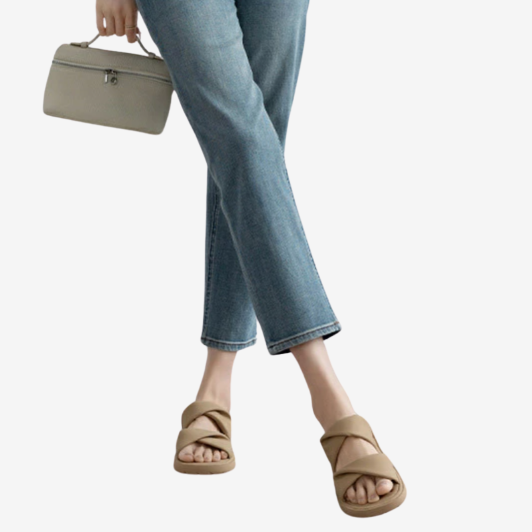 Adélaïde™ Sandali piatti in pelle