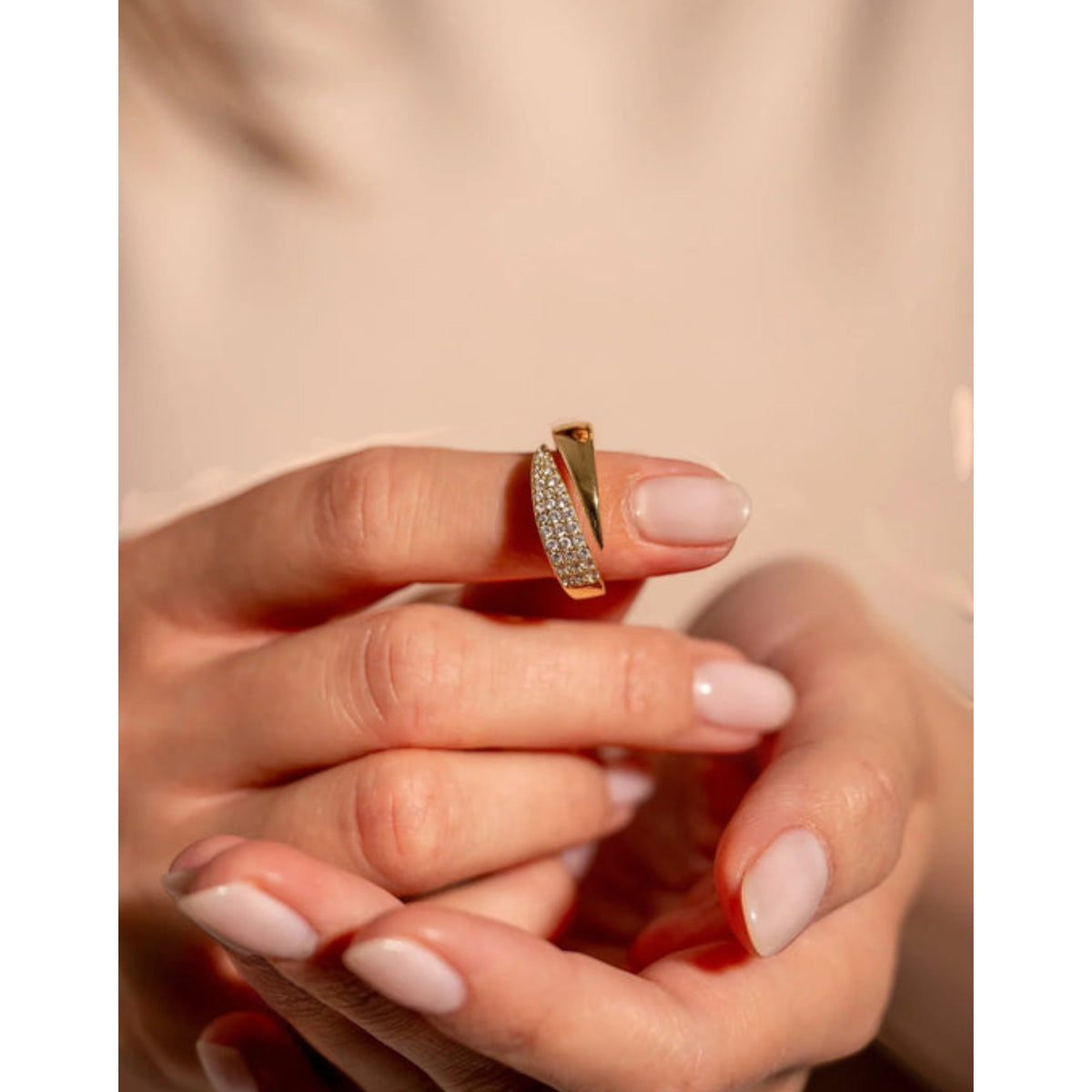 Angela™ Accenti scintillanti